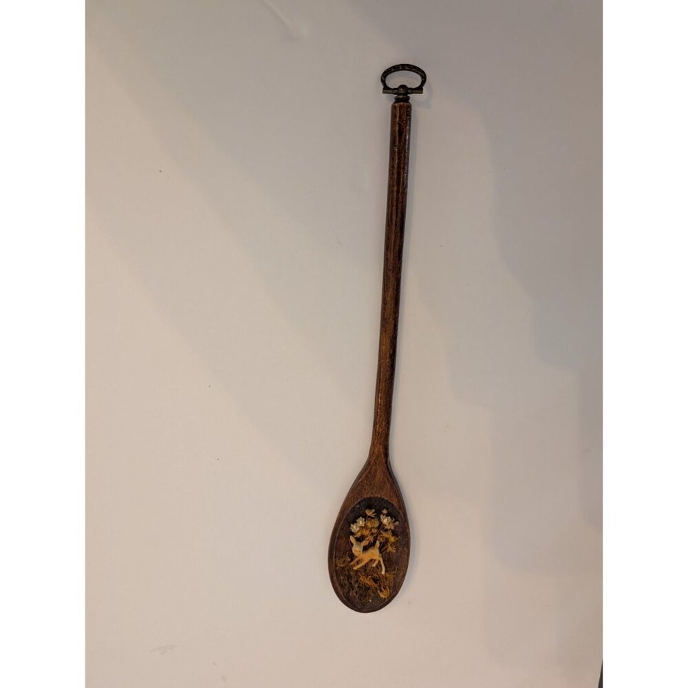 Vintage Wooden Decorative Spoon With Resin Deer & Dried Flowers Design Country